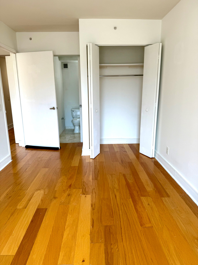 323 West 96th Street - Photo 8