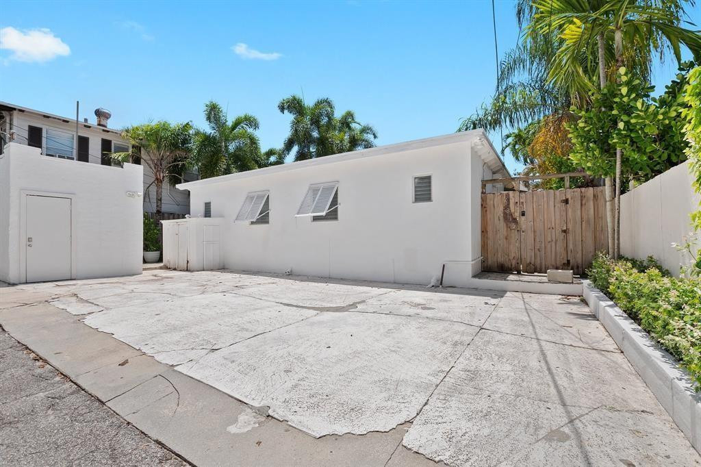 1315 Se 2nd Street - Photo 11