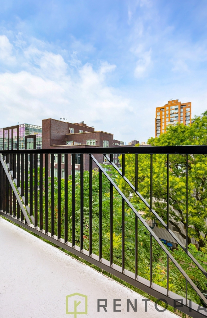 22 Frost Street - Photo 6