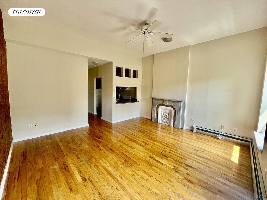 25 East 126th Street - Photo 1