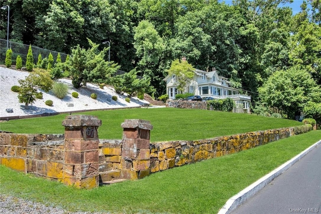 67 River Road - Photo 0
