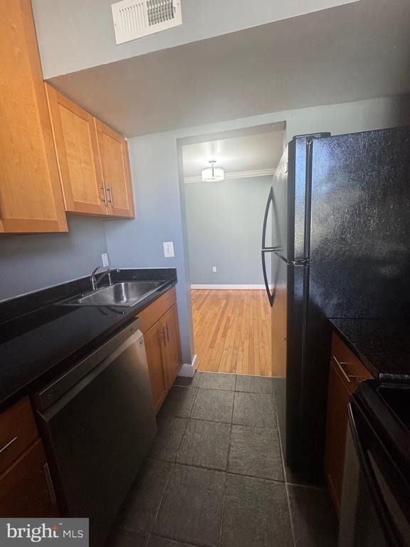 2838 Hartford Street Se - Photo 15