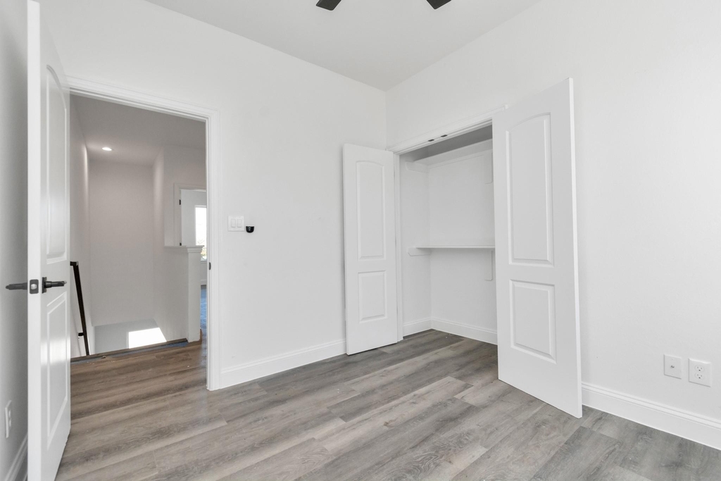 8636 Scott Street - Photo 11