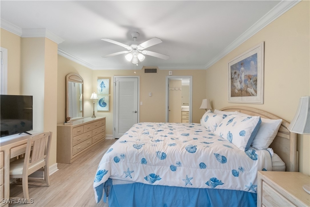 3443 Gulf Shore Boulevard N - Photo 12