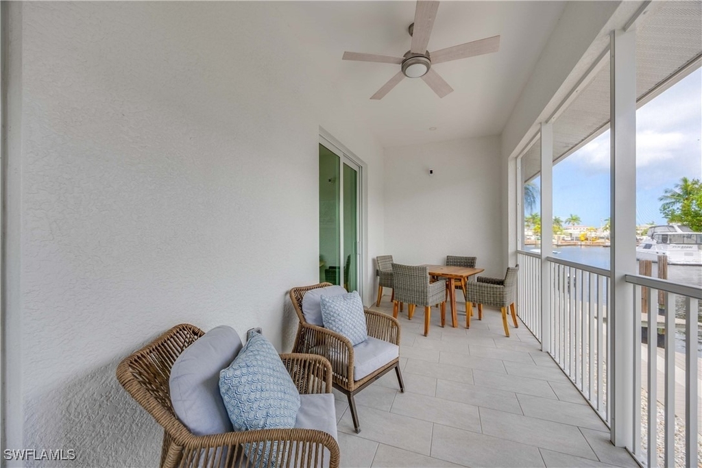 1395 Curlew Avenue - Photo 3