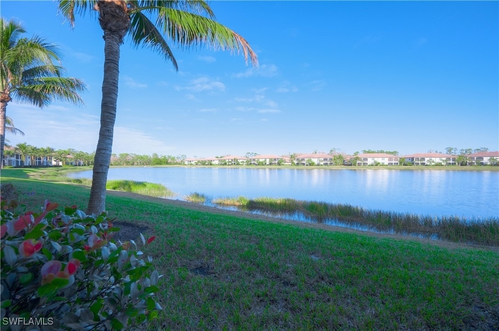 9521 Avellino Way - Photo 25