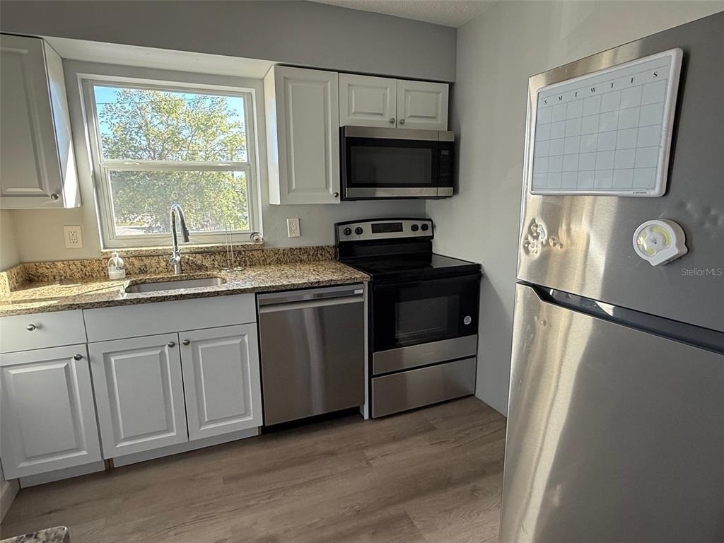 805 Louisville Street - Photo 4