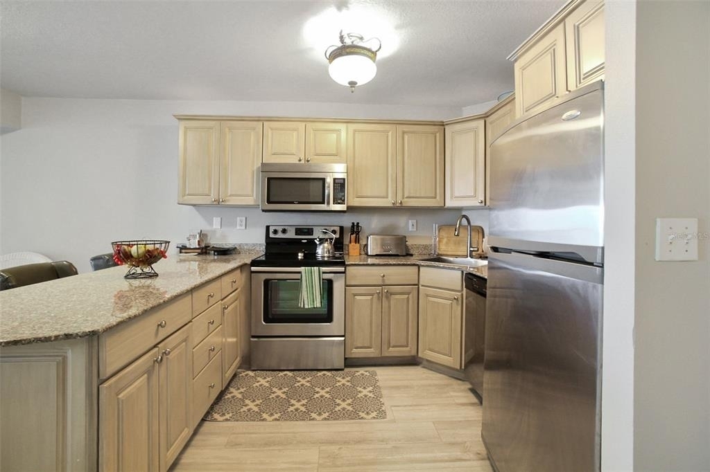 1050 Longboat Club Road - Photo 3