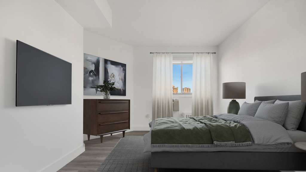 1st Avenue - Photo 1