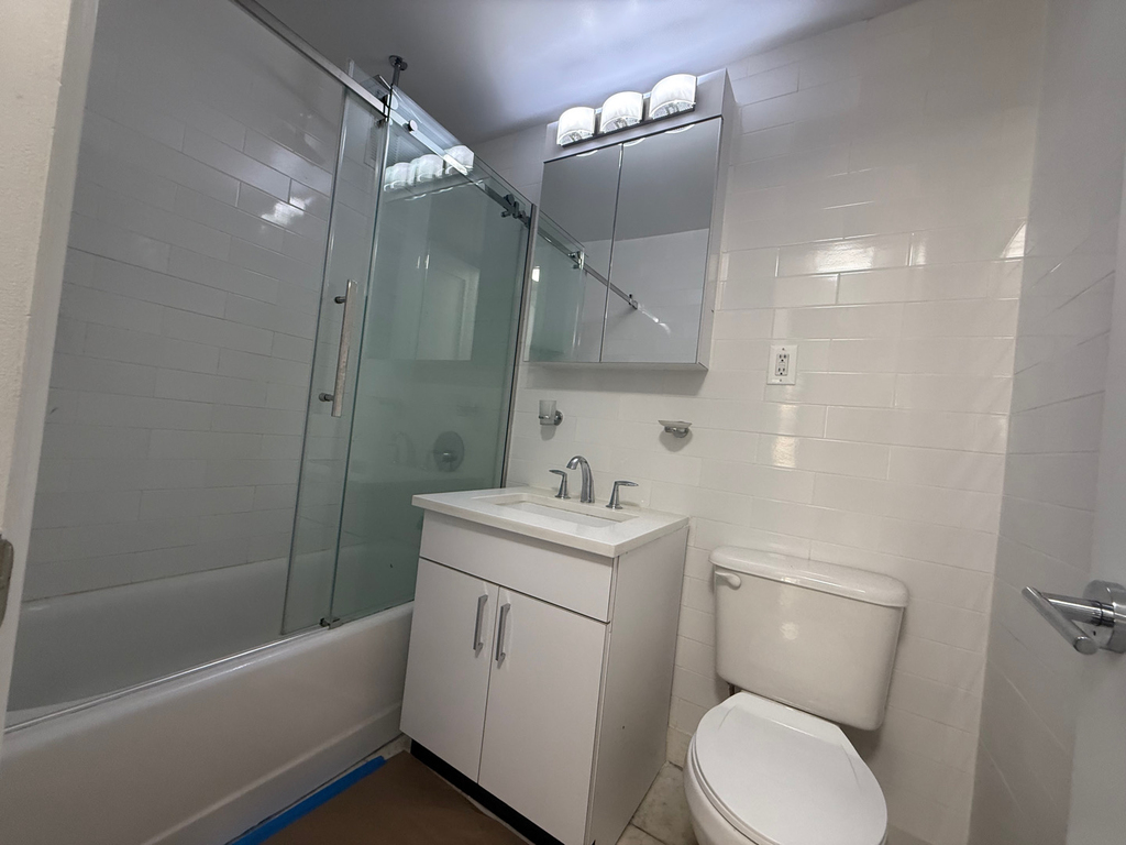 96 5th Avenue - Photo 7