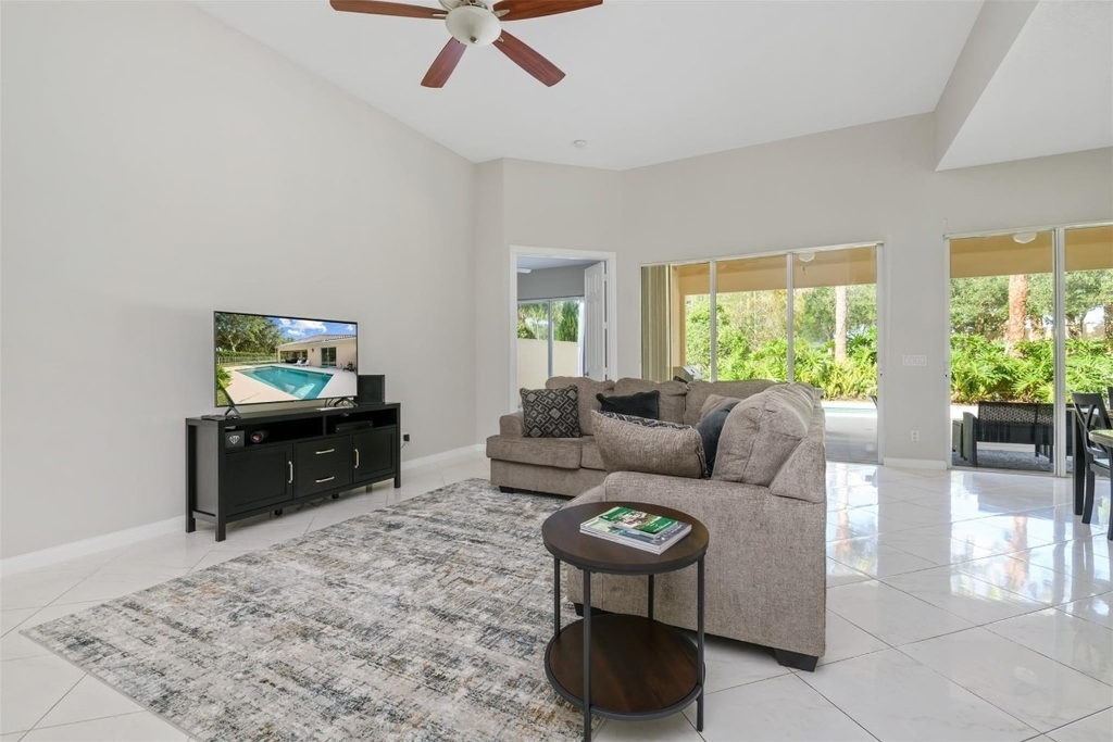 8019 Nevis Place - Photo 4