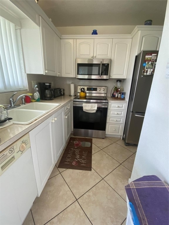 2100 Ne 38th Street - Photo 2