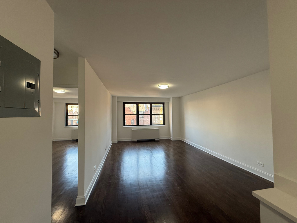 145 East 16th Street - Photo 0