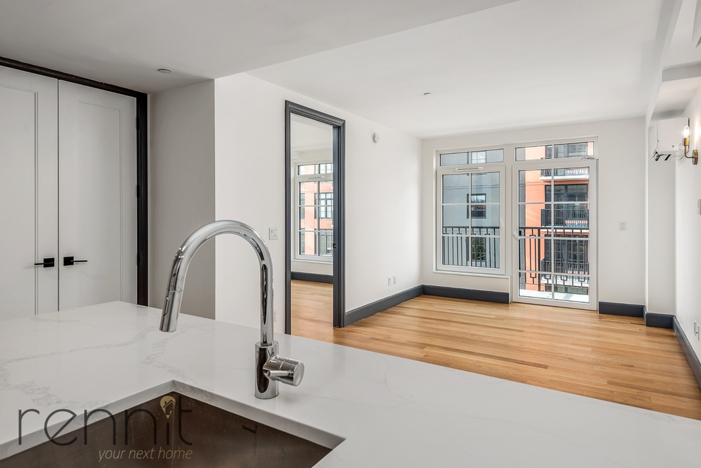 293 Herkimer Street - Photo 0