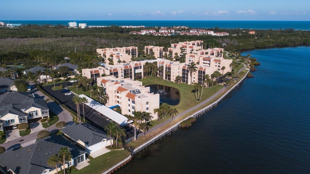 3382 Ne Causeway Boulevard - Photo 2