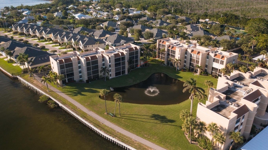 3382 Ne Causeway Boulevard - Photo 1