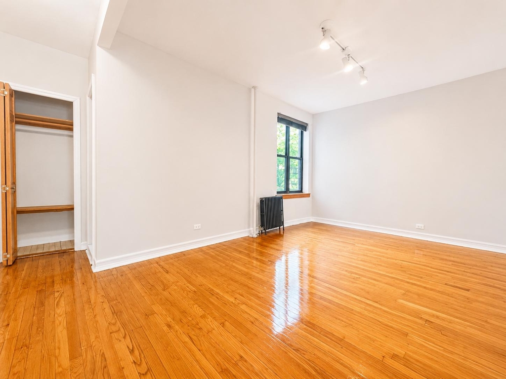 86 Haven Avenue - Photo 1