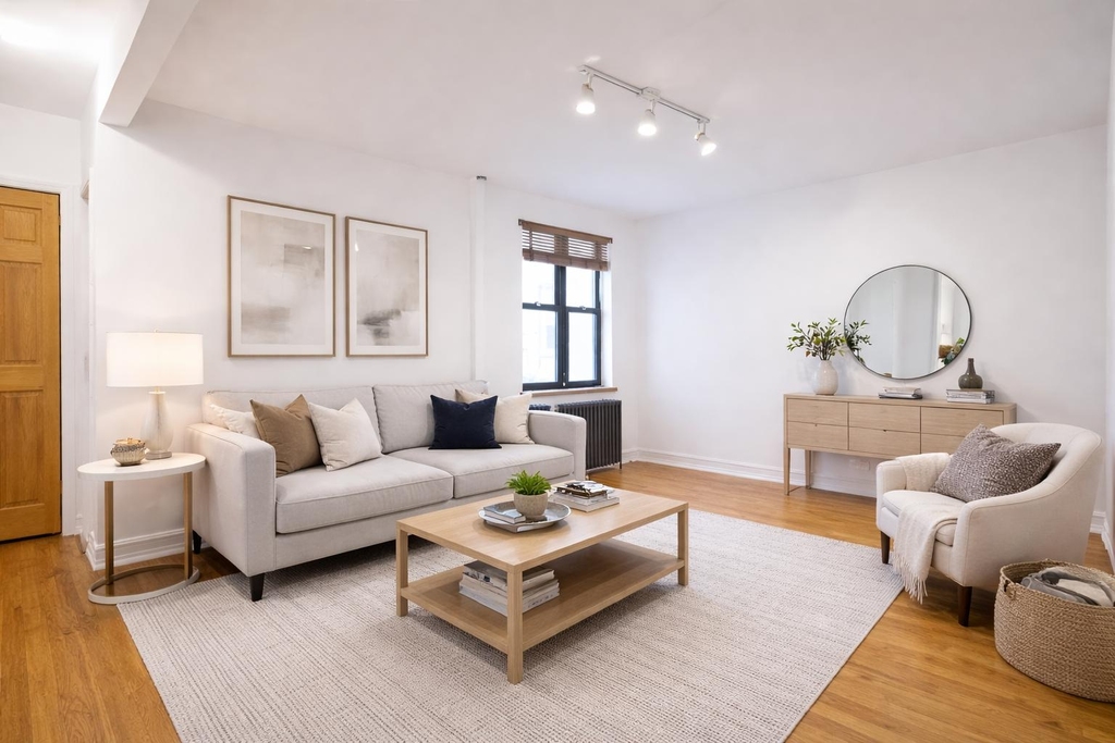 86 Haven Avenue - Photo 0
