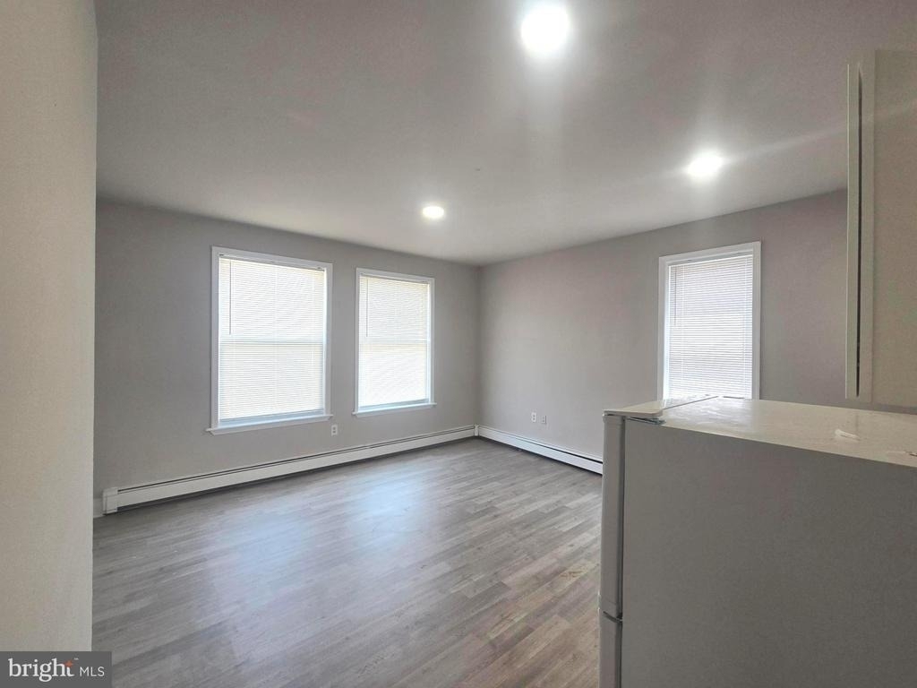 820 Wynnewood Road - Photo 2