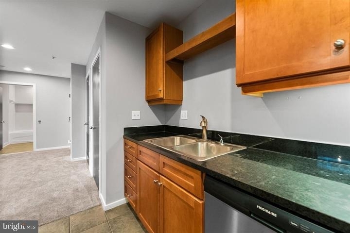 1211 Light Street - Photo 5