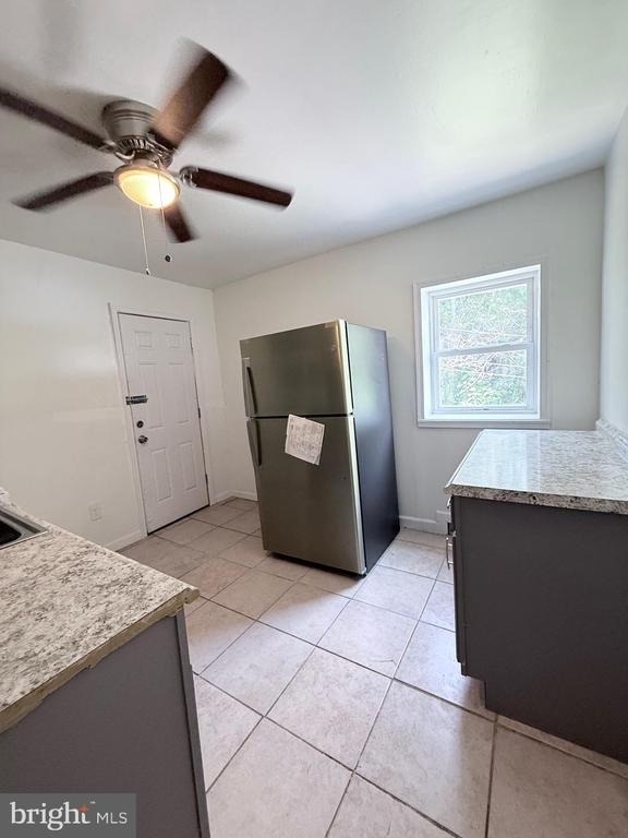 1820 W Fayette Street - Photo 7