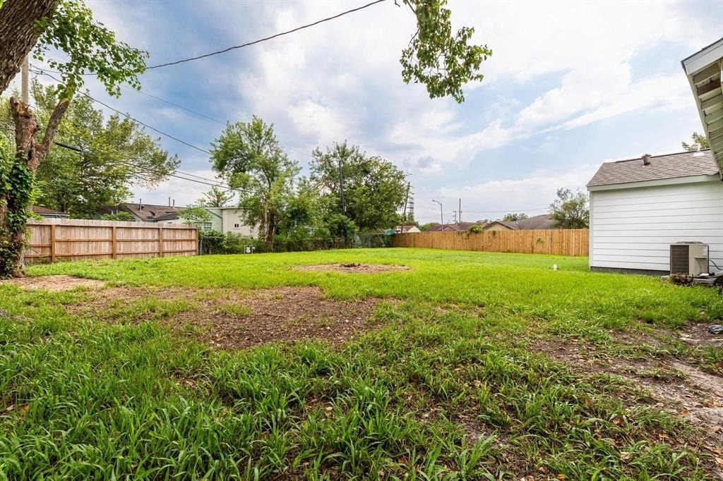 9529 Fairland Drive - Photo 11