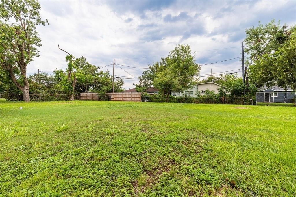 9529 Fairland Drive - Photo 12