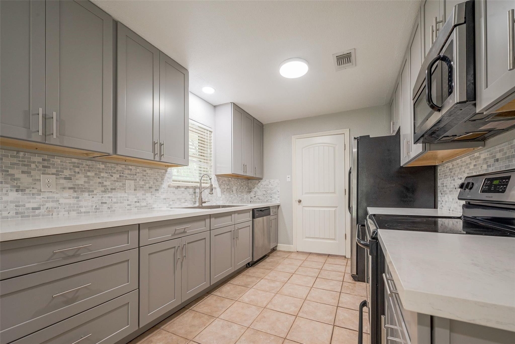 10190 Dogwood Loop - Photo 14
