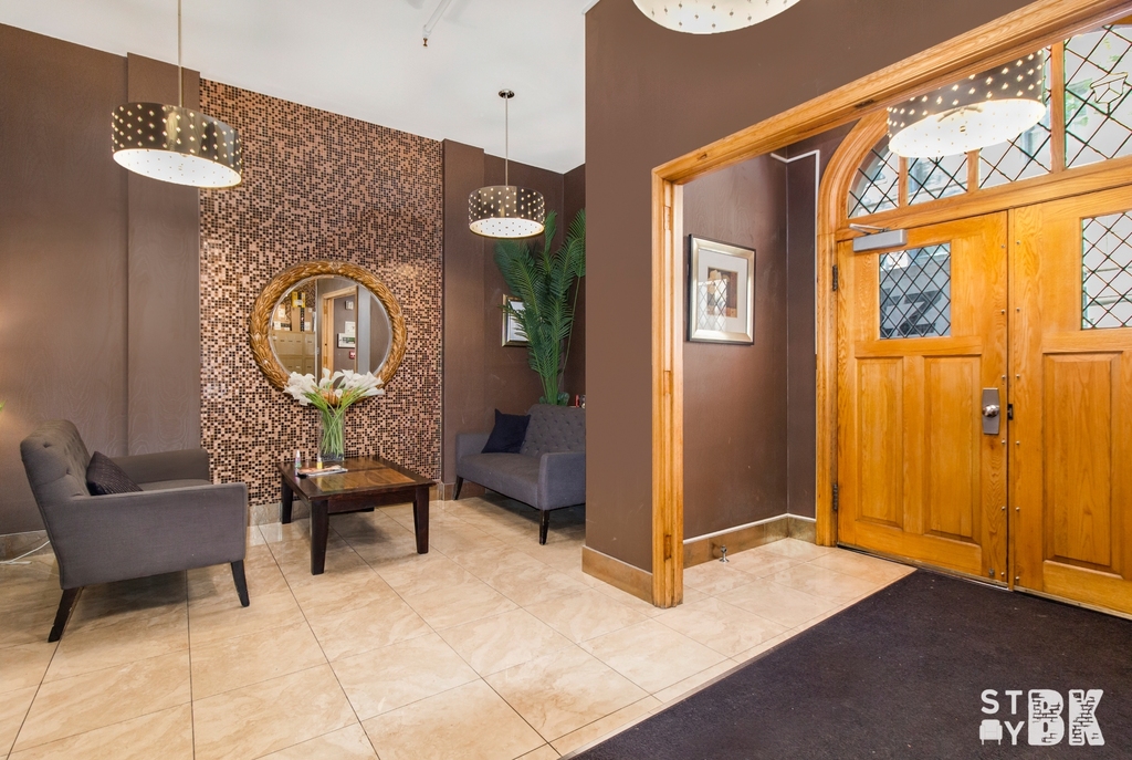 8 Clark Street - Photo 5