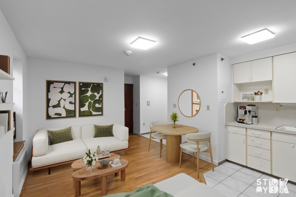 8 Clark Street - Photo 2