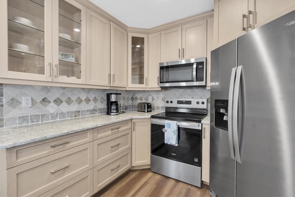 528 77th Avenue - Photo 12