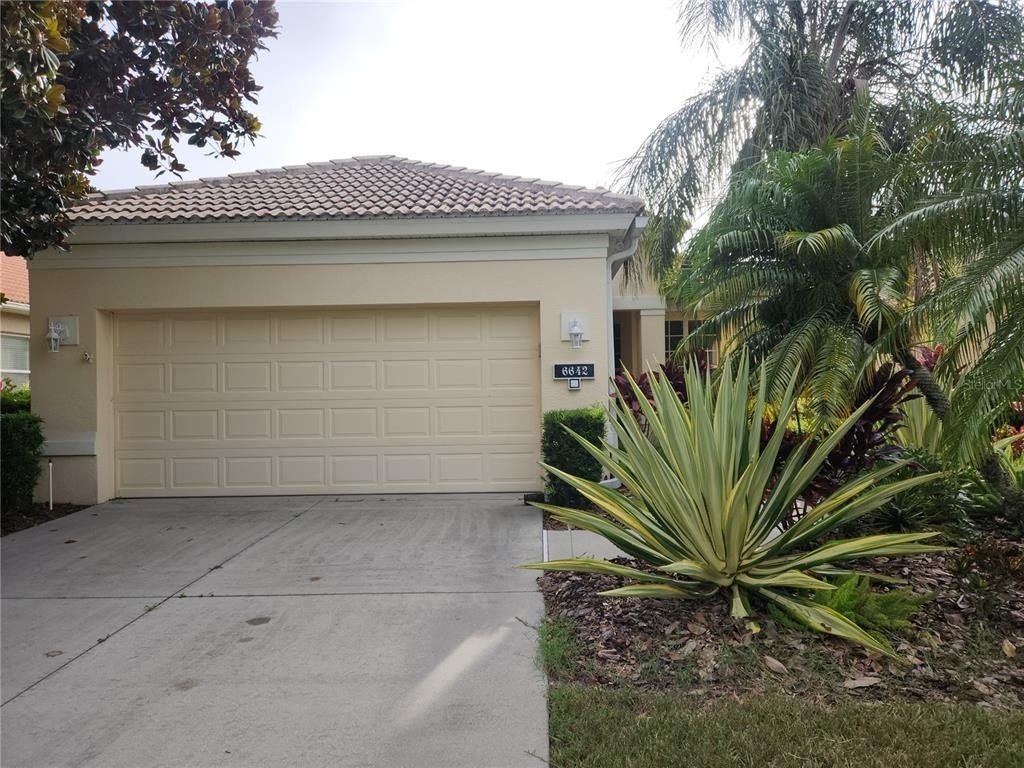 6642 Tailfeather Way - Photo 0