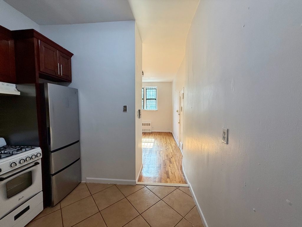 23 Malcolm X Boulevard - Photo 4