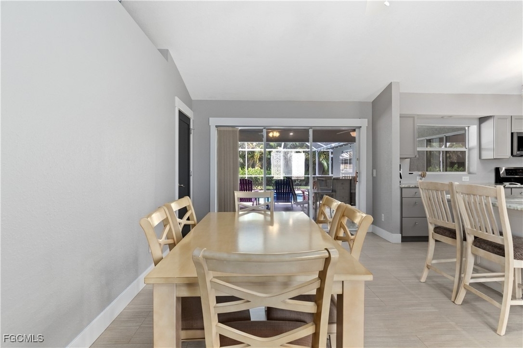 3425 Se 4th Avenue - Photo 28