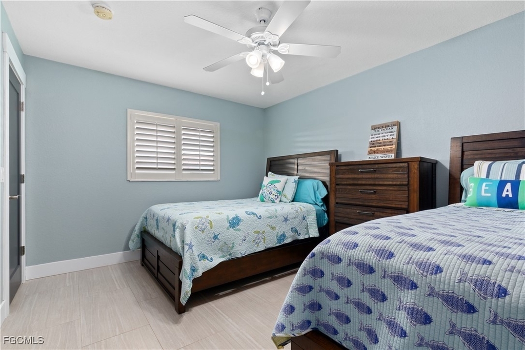3425 Se 4th Avenue - Photo 37