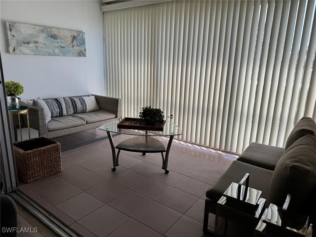 1900 Alamanda Drive - Photo 4