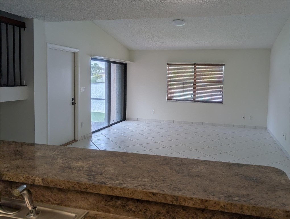 1061 Nw 122nd Terrace - Photo 4