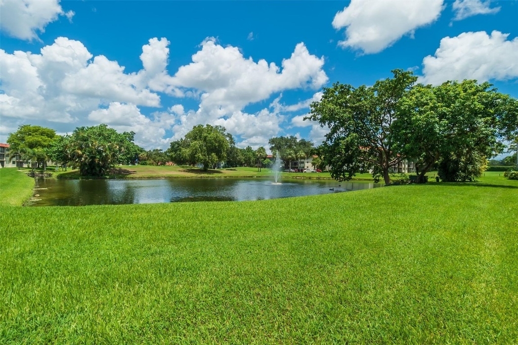 820 S Hollybrook Drive - Photo 20