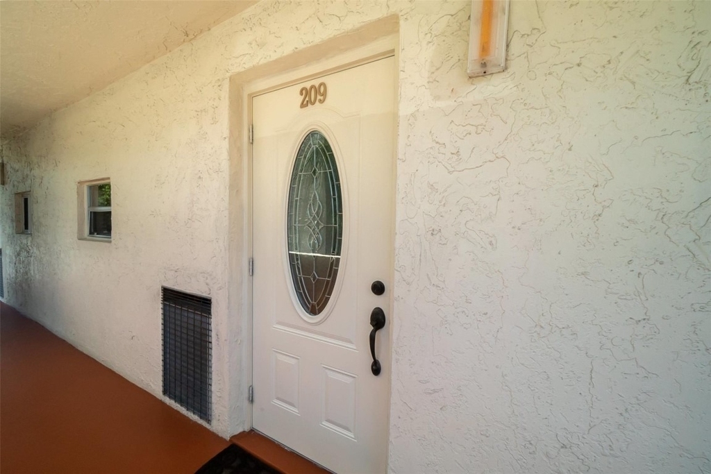 820 S Hollybrook Drive - Photo 22