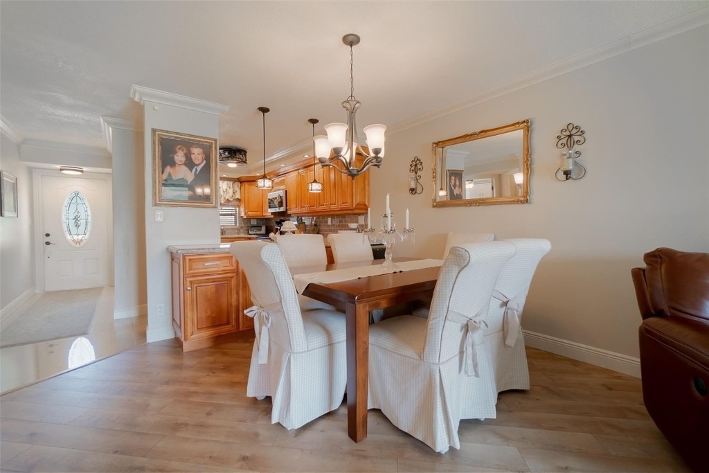 820 S Hollybrook Drive - Photo 3