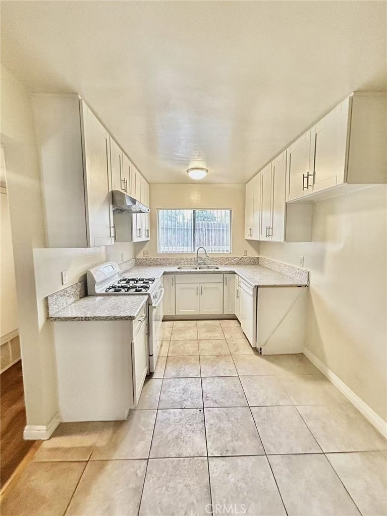 922 W Duarte Rd - Photo 9
