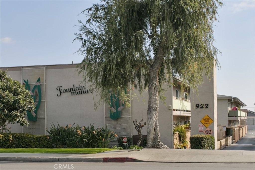 922 W Duarte Rd - Photo 0