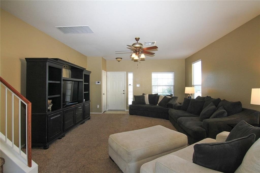 2705 Overton St - Photo 3