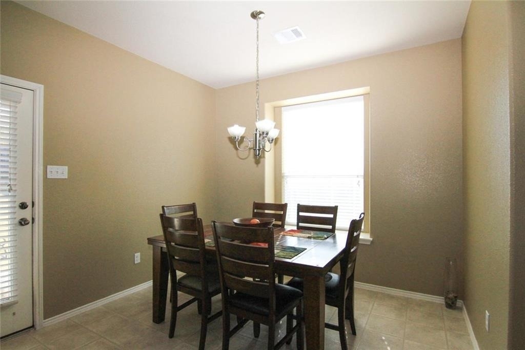 2705 Overton St - Photo 6