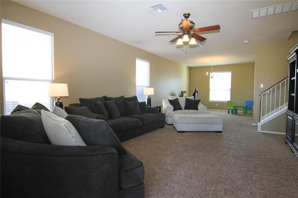 2705 Overton St - Photo 2