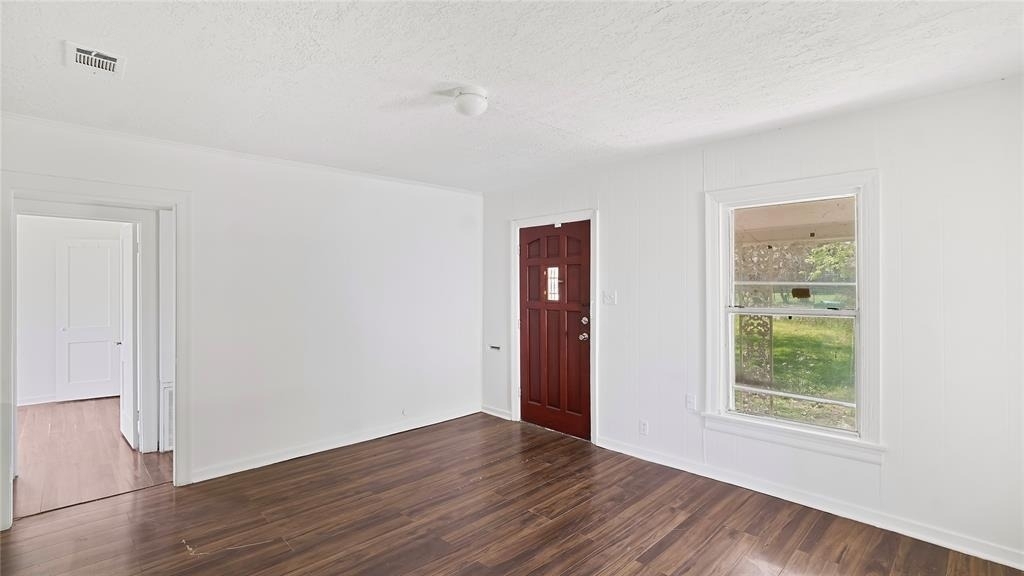 410 Clinton Park Street - Photo 8