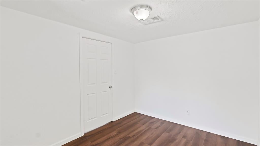 410 Clinton Park Street - Photo 6