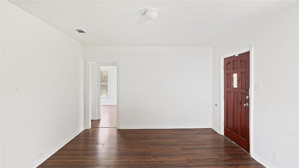 410 Clinton Park Street - Photo 1