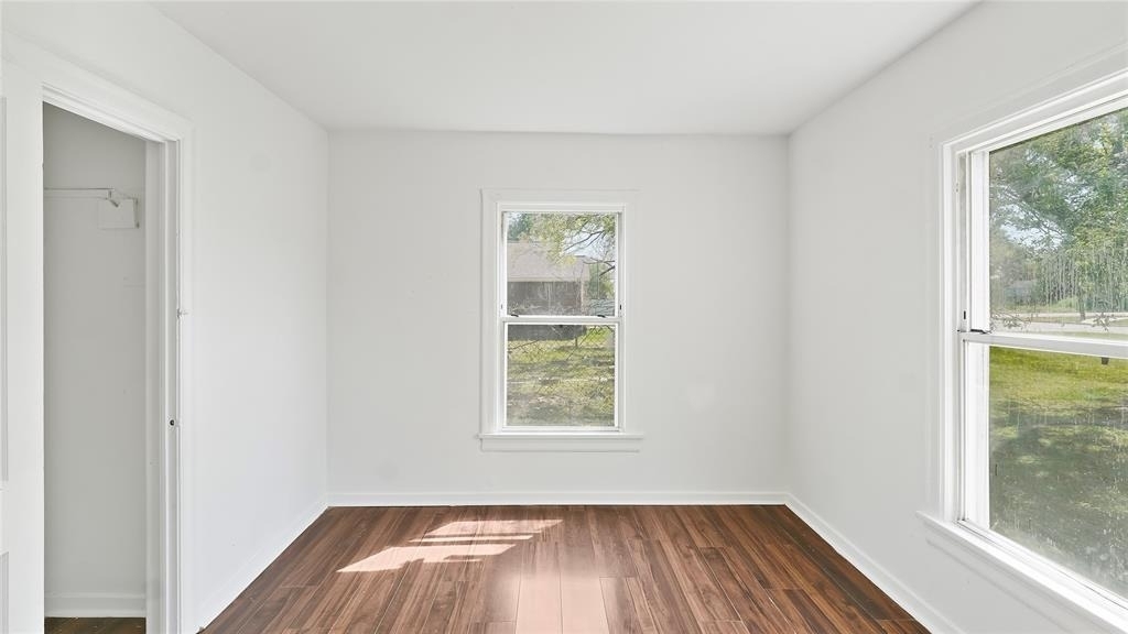 410 Clinton Park Street - Photo 5