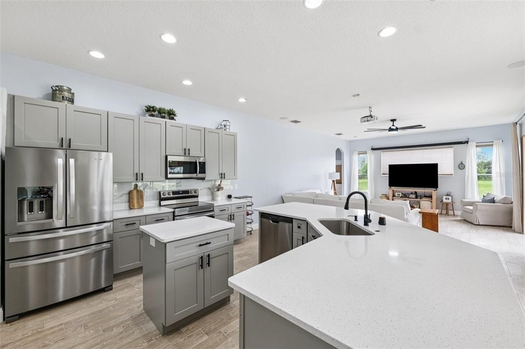 13049 Thoroughbred Drive - Photo 9